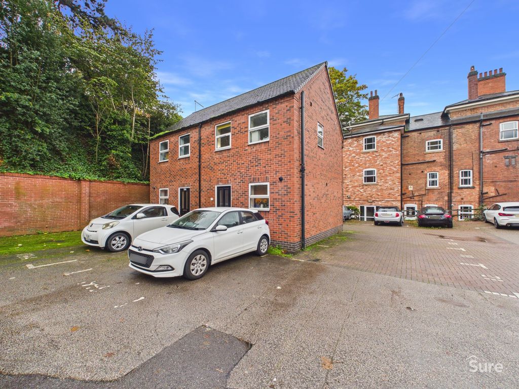 Property photo 2 of 3