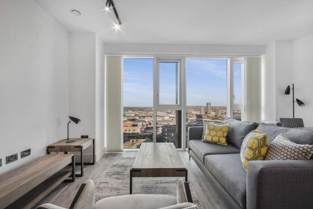 Property photo 2 of 11