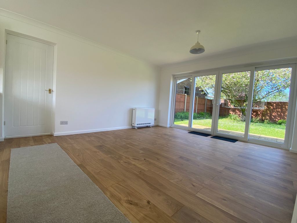 Property photo 3 of 11 Img_0854