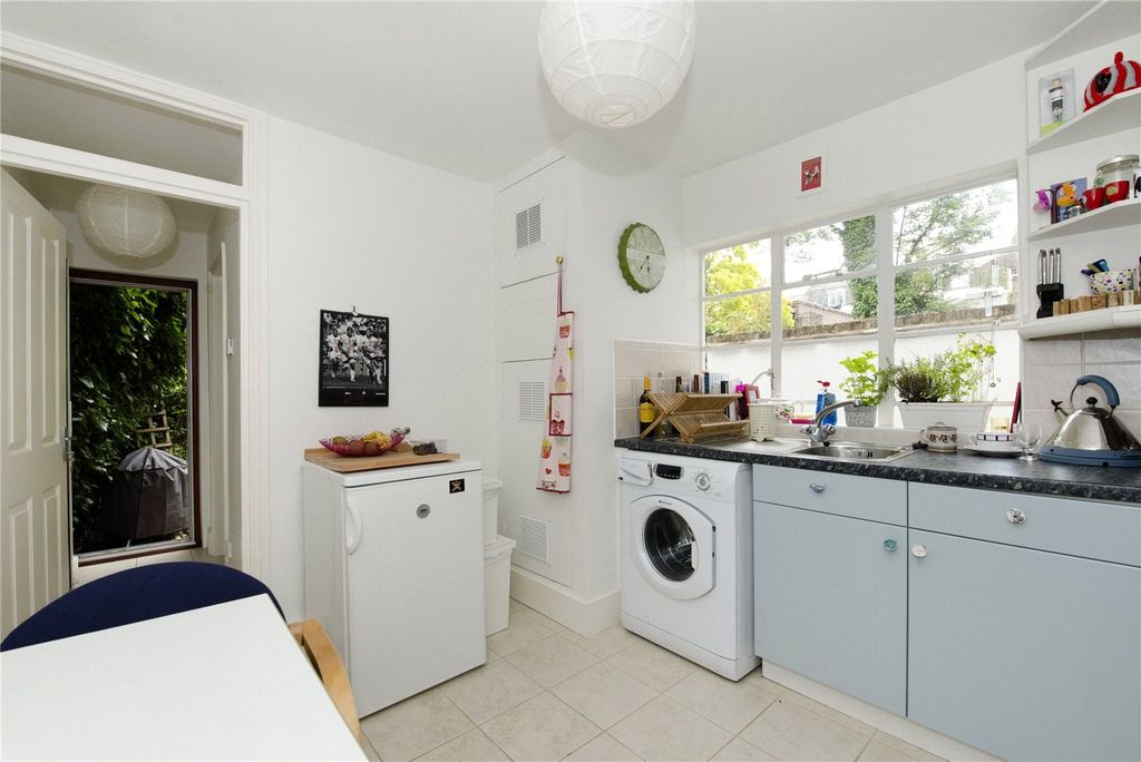 Property photo 3 of 9