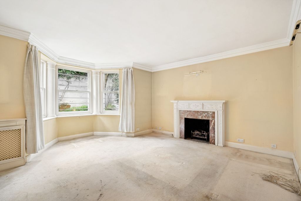 Property photo 3 of 15 Reception