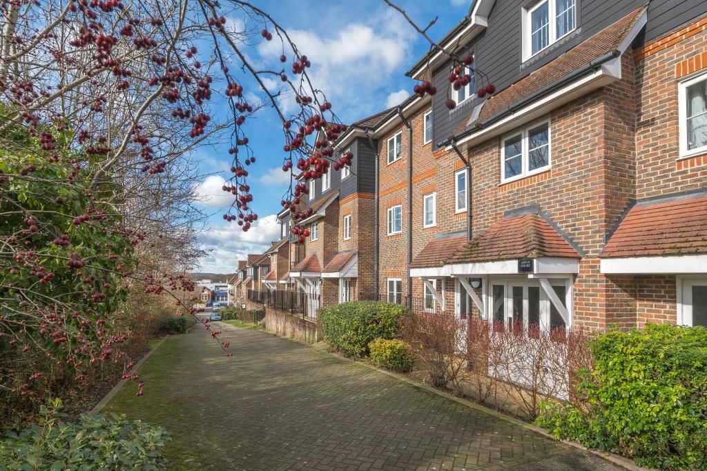 Property photo 1 of 16 External