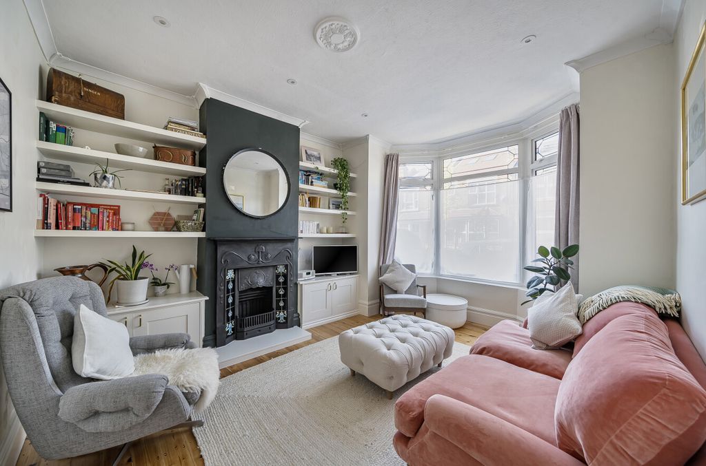 Property photo 1 of 19 1356339-1-68cd961...