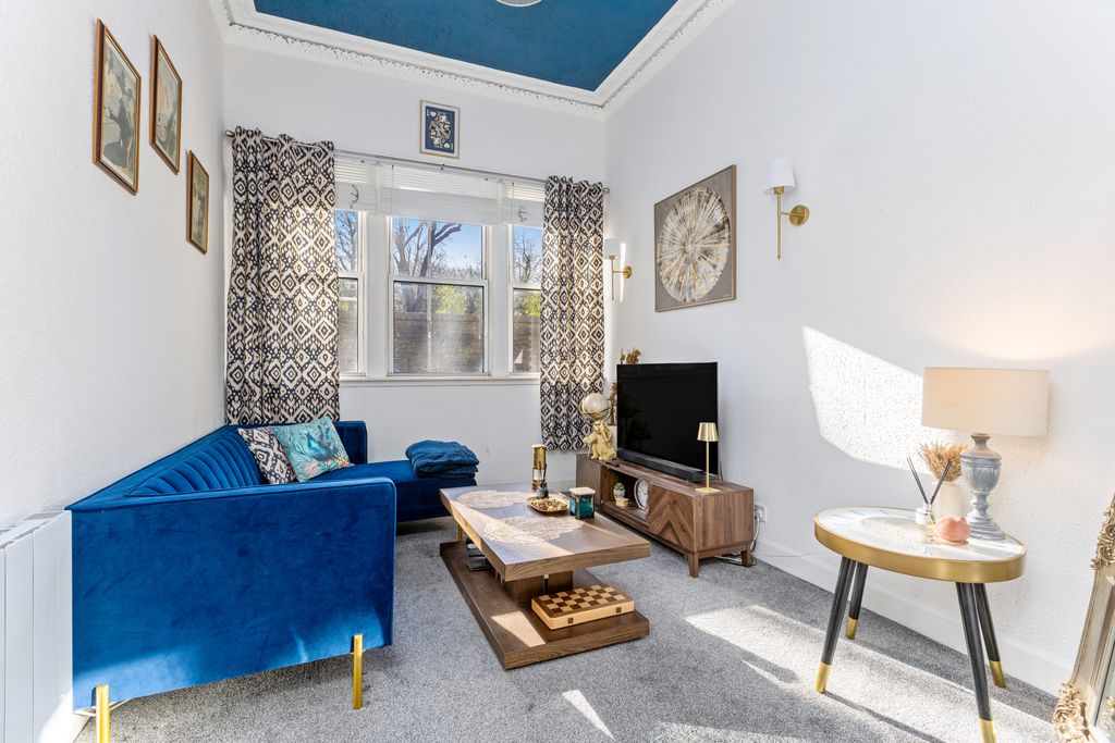 Property photo 2 of 14 Property Image 2