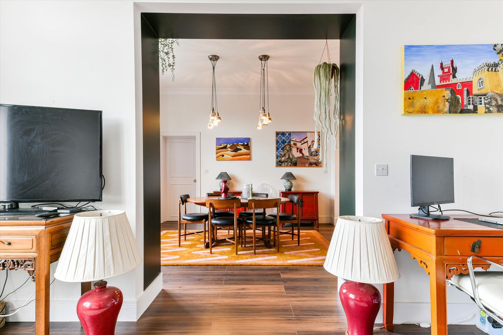 Property photo 3 of 13 Image