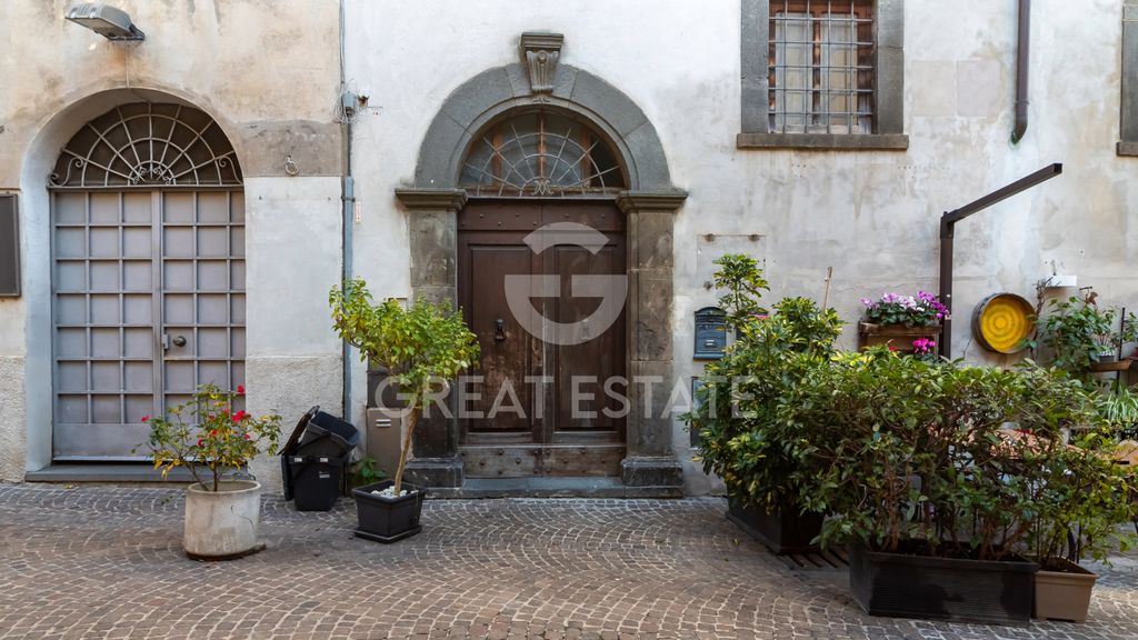 Property photo 1 of 18 Exteriors