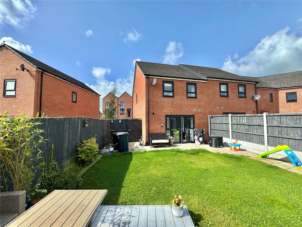 Property photo 2 of 14 Picture No. 08