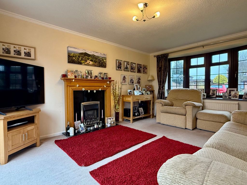 Property photo 3 of 30
