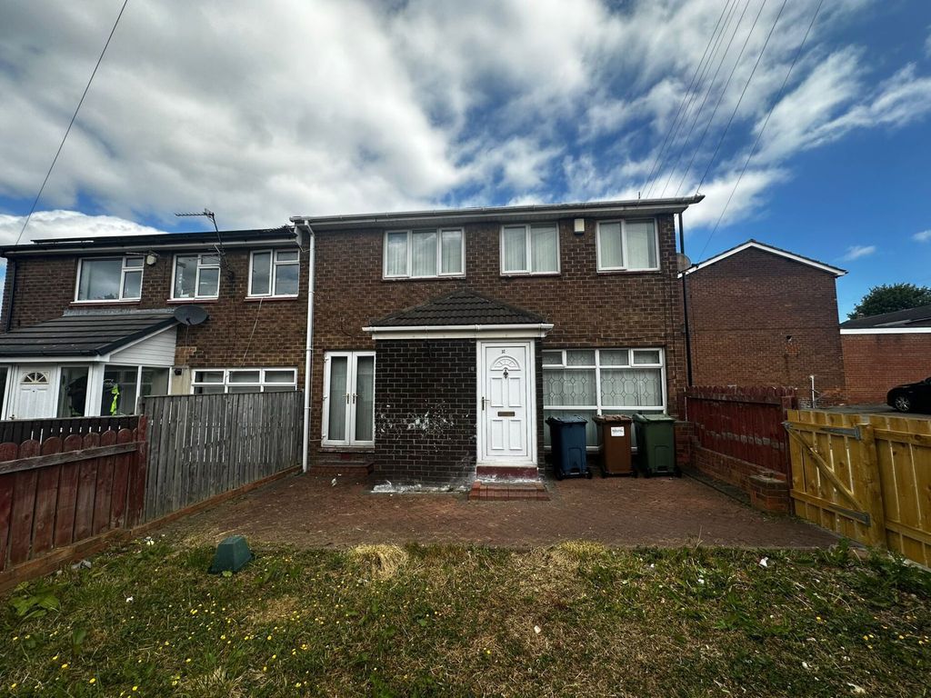Property photo 1 of 9