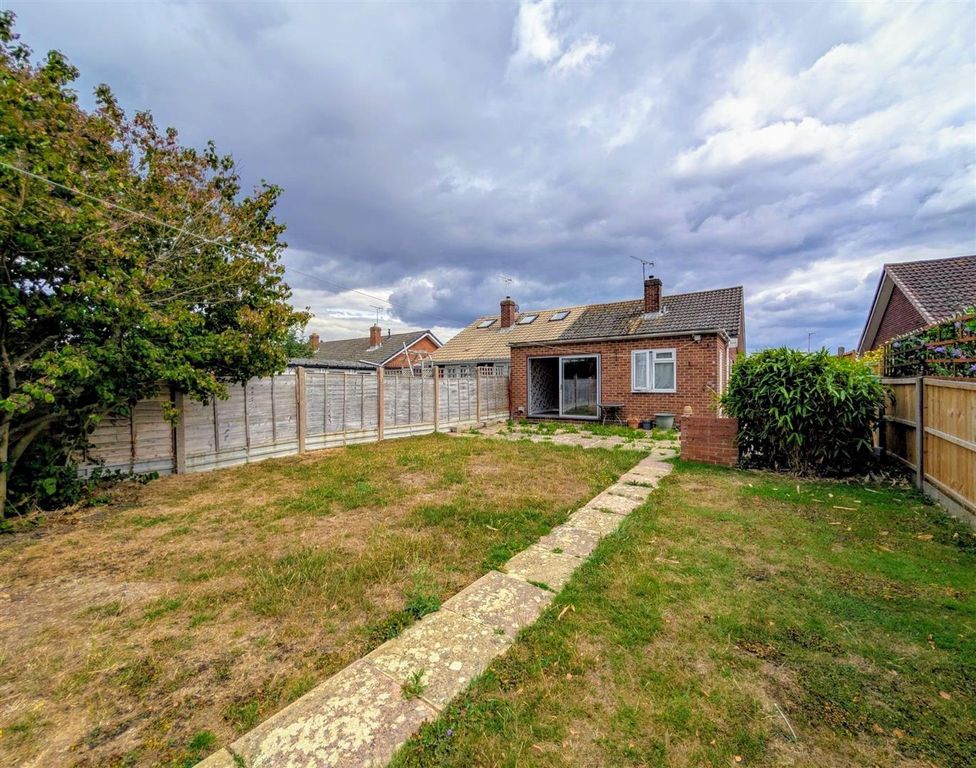 Property photo 3 of 11