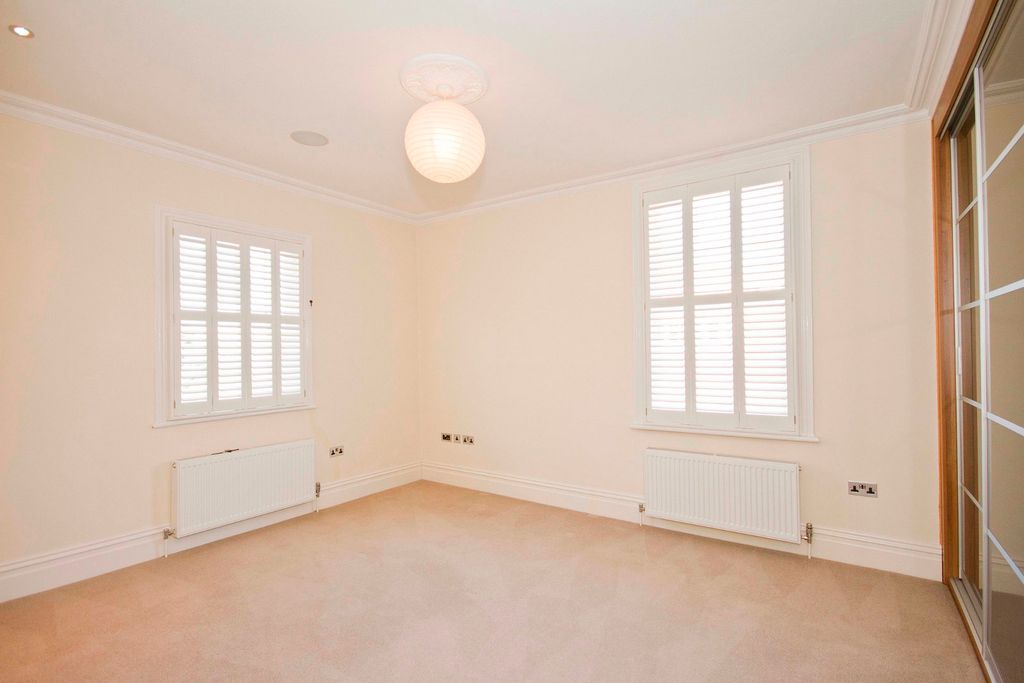 Additional image 8 of 5 bed detached house for salePaines Lane, Pinner Village HA5