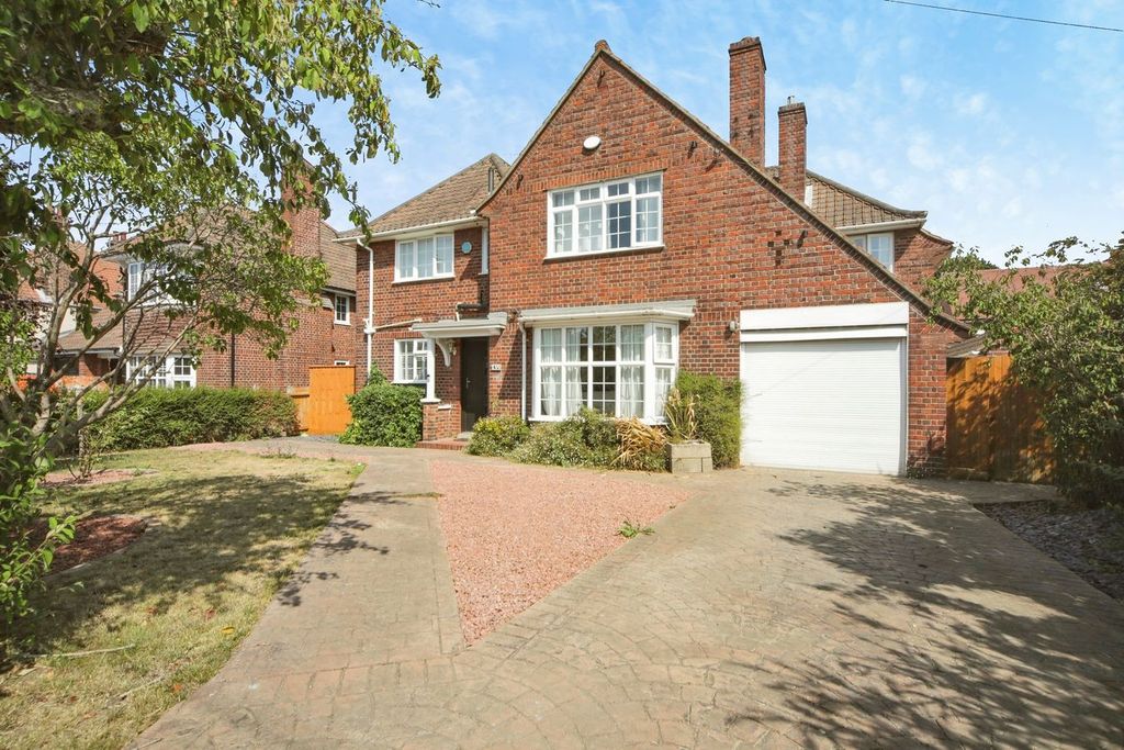 Property photo 1 of 23