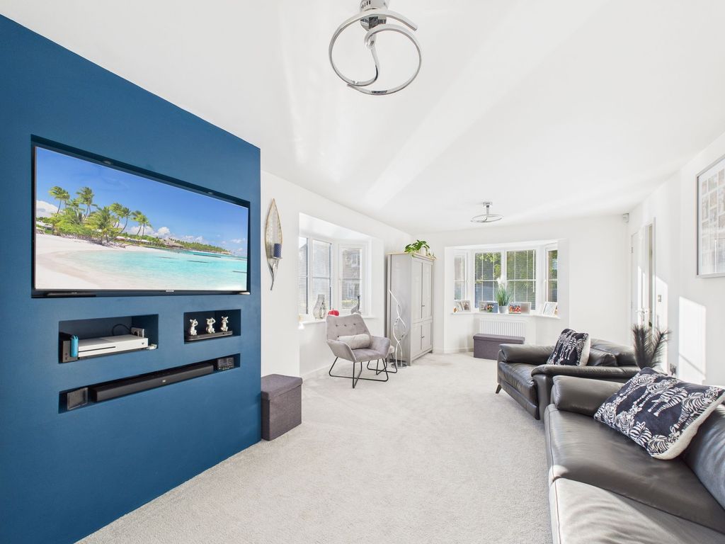 Property photo 2 of 22