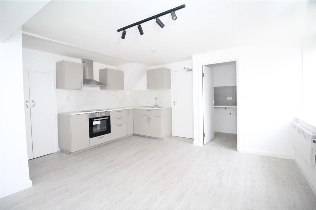 Property photo 2 of 9 Img_8072.Jpg