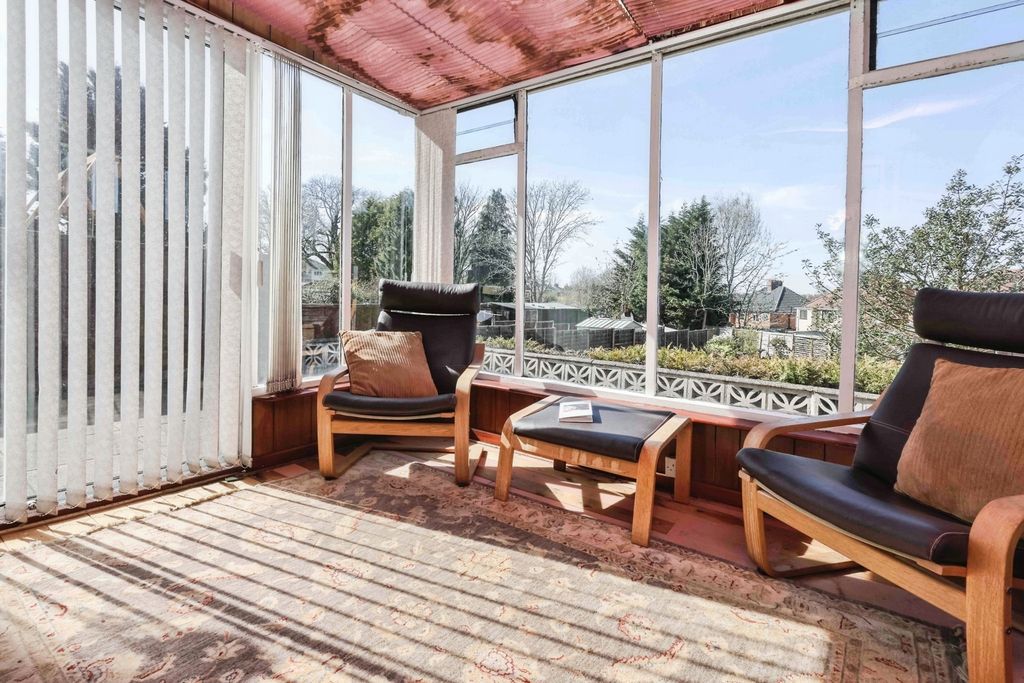 Property photo 3 of 19 Pbox-Img.Jpg