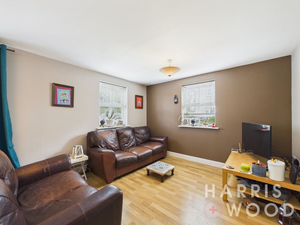 Property photo 3 of 14 5047803