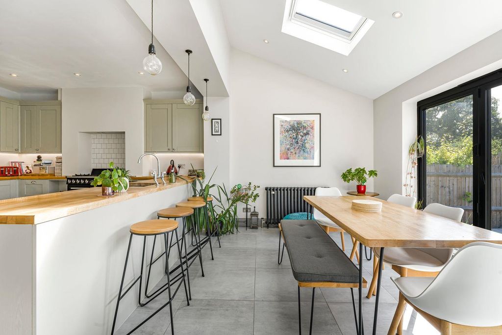 Property photo 1 of 13 Kitchen &amp; Dining