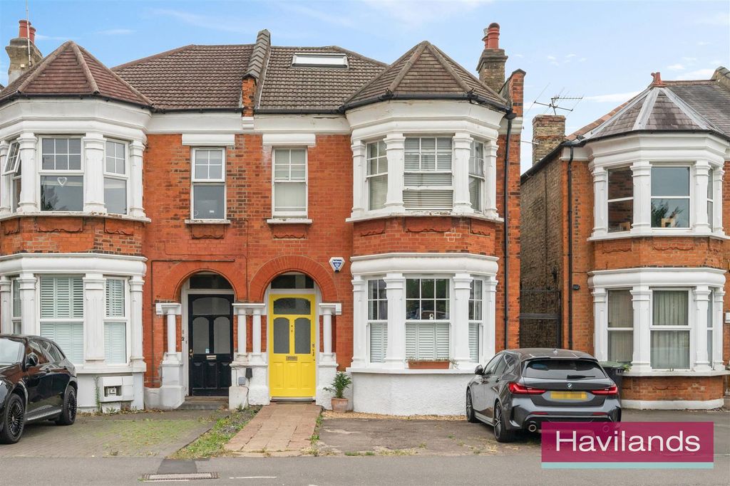 Property photo 1 of 12 Hoppers Road-1.Jpg