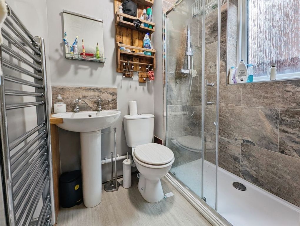 Property photo 3 of 11 Photo 1