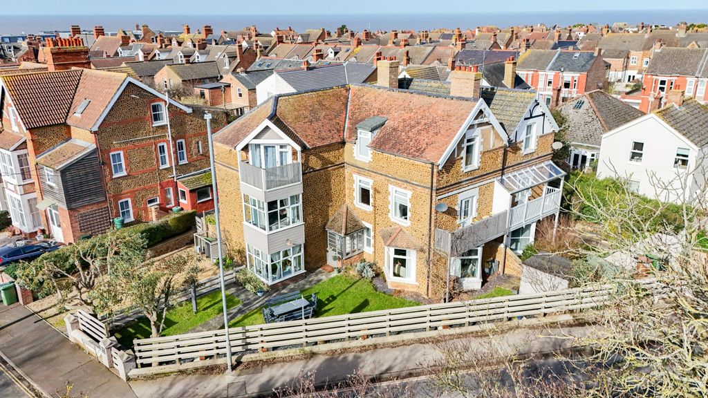 Property photo 1 of 39 2610110