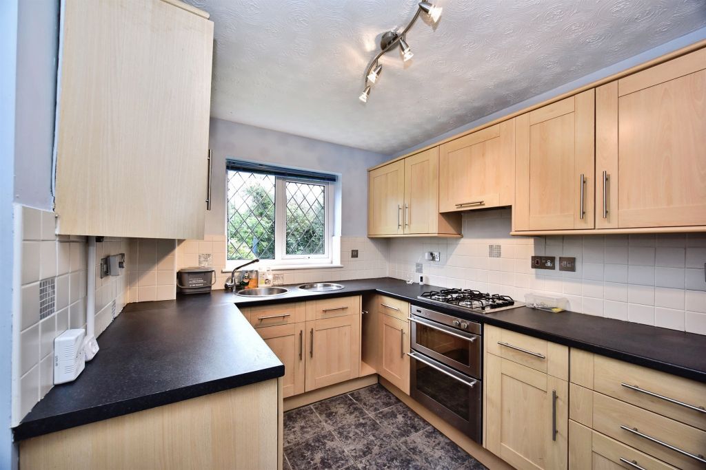 Property photo 2 of 17