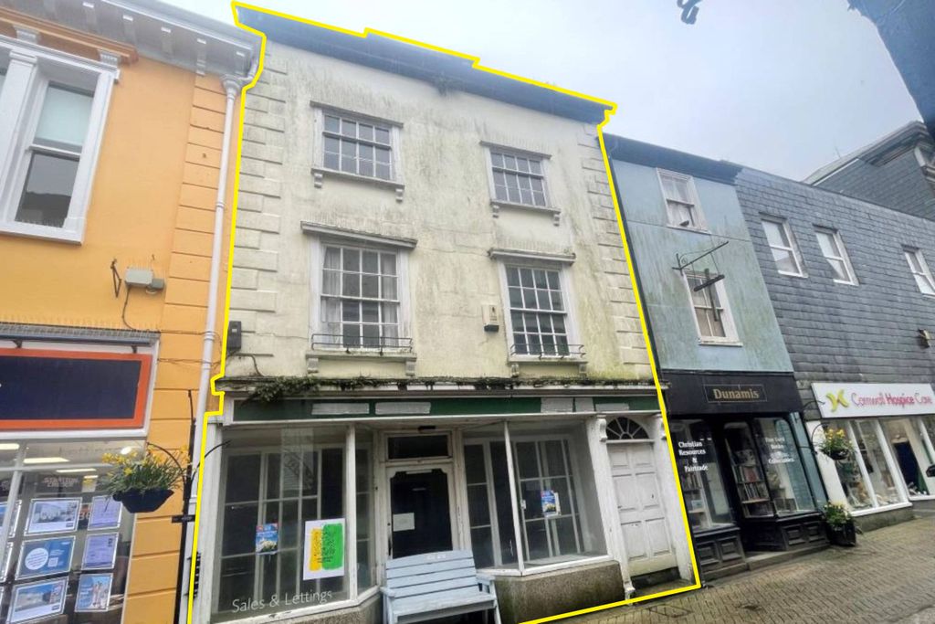 Property photo 1 of 3 20 Fore Street, Liskeard, Cornwall, Pl14 3Jb