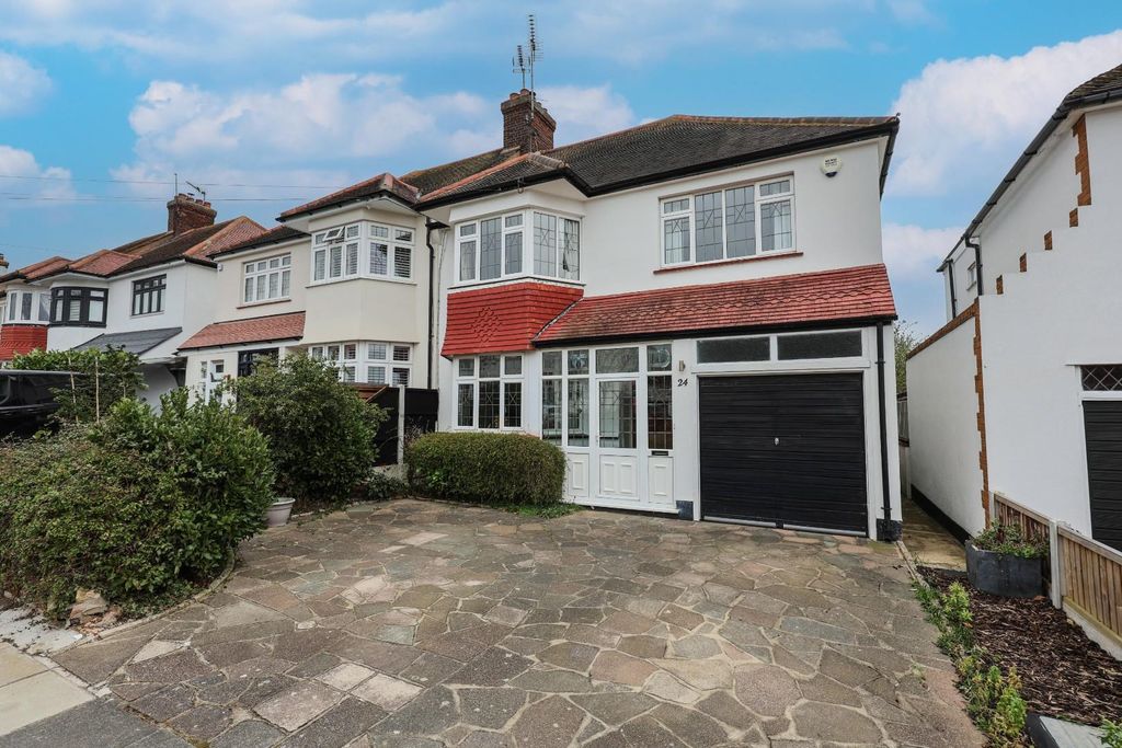 Property photo 1 of 31