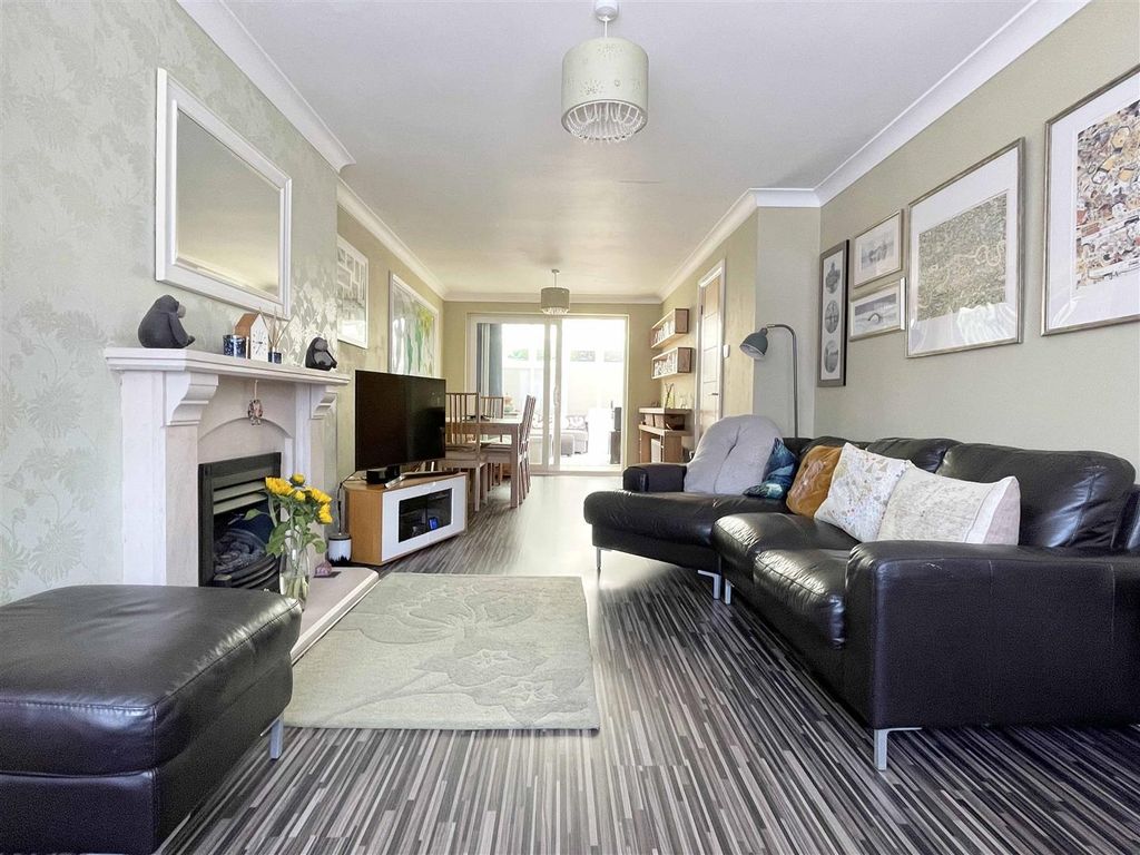 Property photo 2 of 27 l5.Jpg