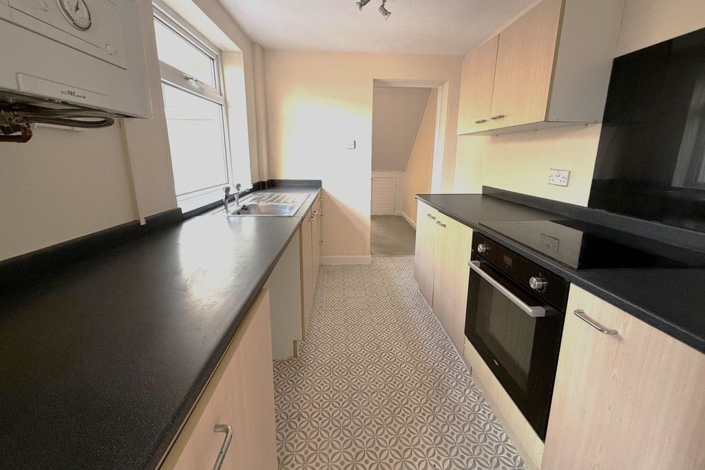 Property photo 3 of 11 Gallery