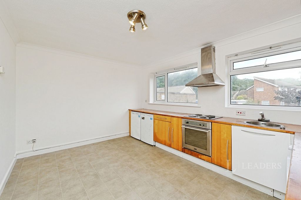 Property photo 3 of 11 Pbox-Img.Jpg