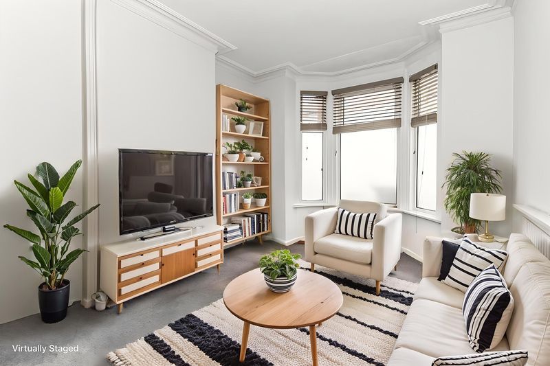 Property photo 2 of 11 Living Room