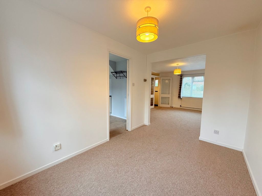 Property photo 3 of 9 Dinning Room