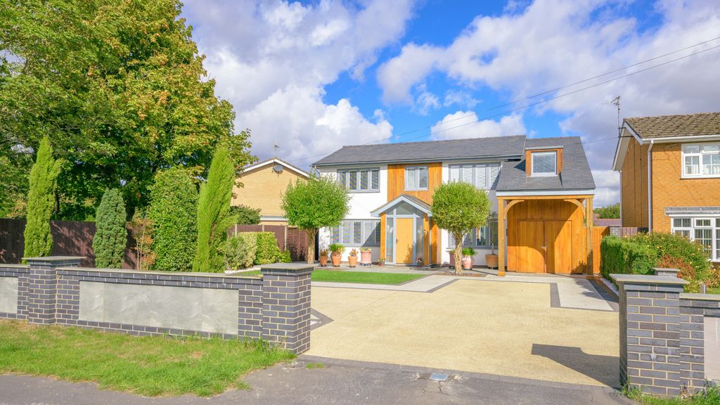 Property photo 1 of 49