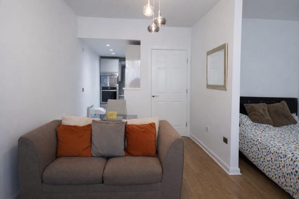 Property photo 1 of 5