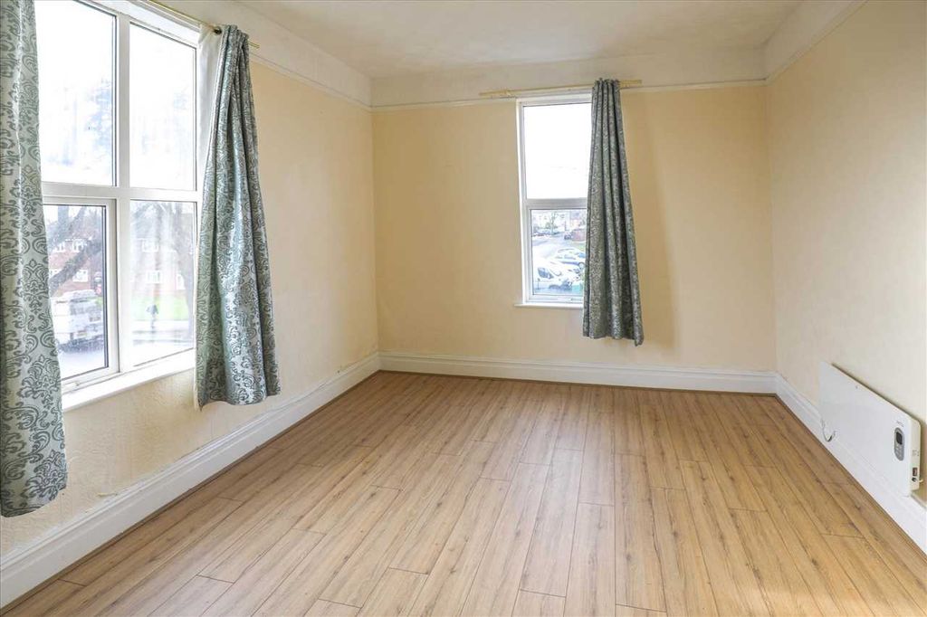 Property photo 2 of 7 Lounge