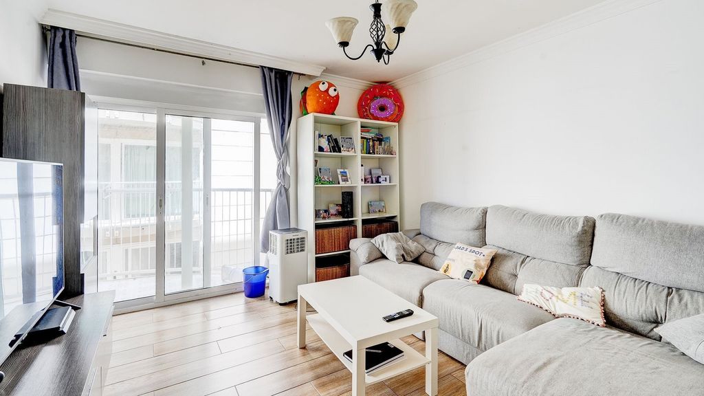 Property photo 3 of 7 <Alttext/>
