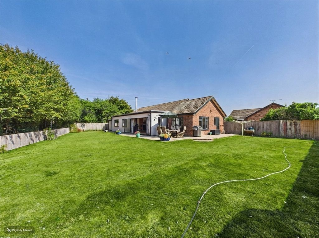 Property photo 2 of 16 Picture No. 21