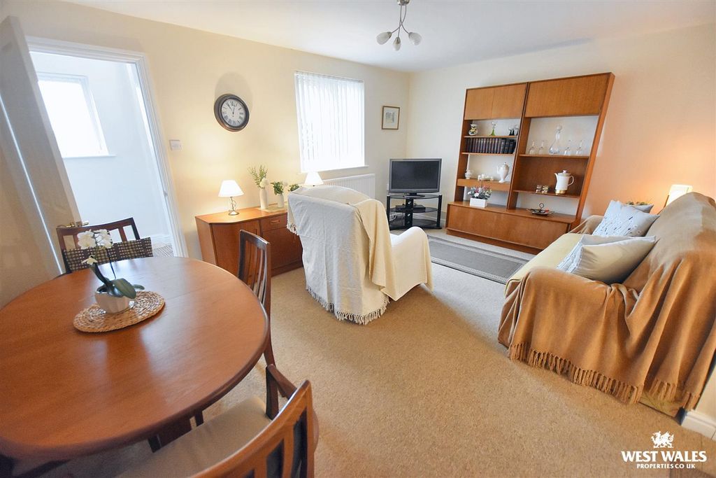 Property photo 2 of 18 7 (56).Jpg