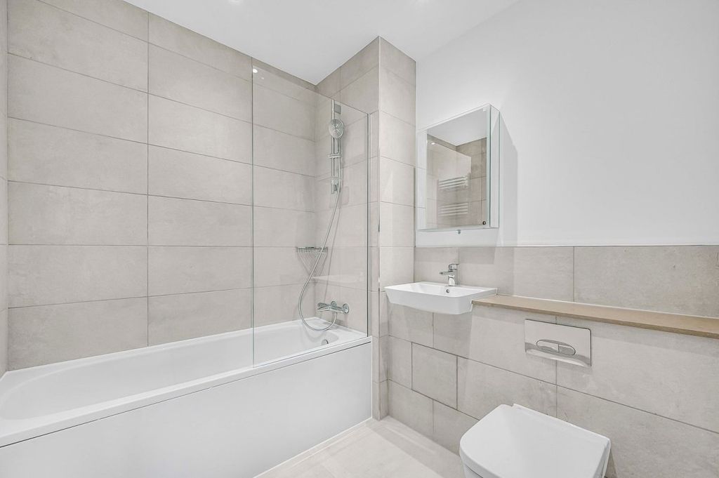 Property photo 3 of 7 Kfh_Flat_14_St_Andre