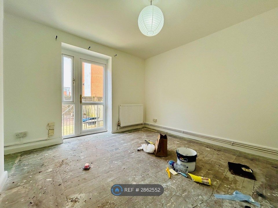 Property photo 3 of 4