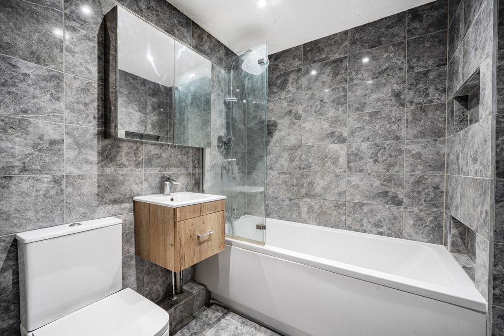 Property photo 3 of 21 1473171-4-6A27d5F...