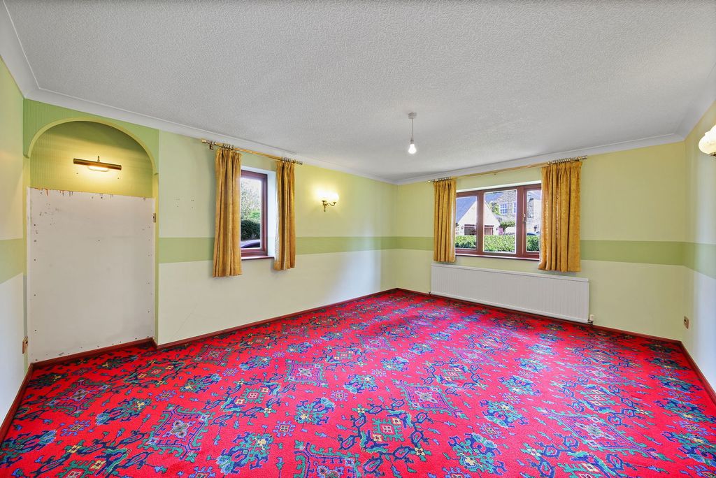 Property photo 3 of 30