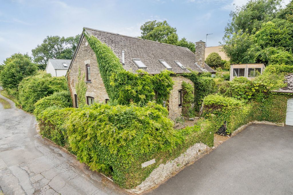 Property photo 1 of 15