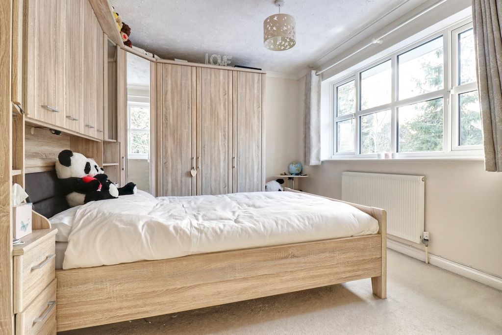 Additional image 18 of 5 bed detached house for saleWyldwood Close, Harlow CM17