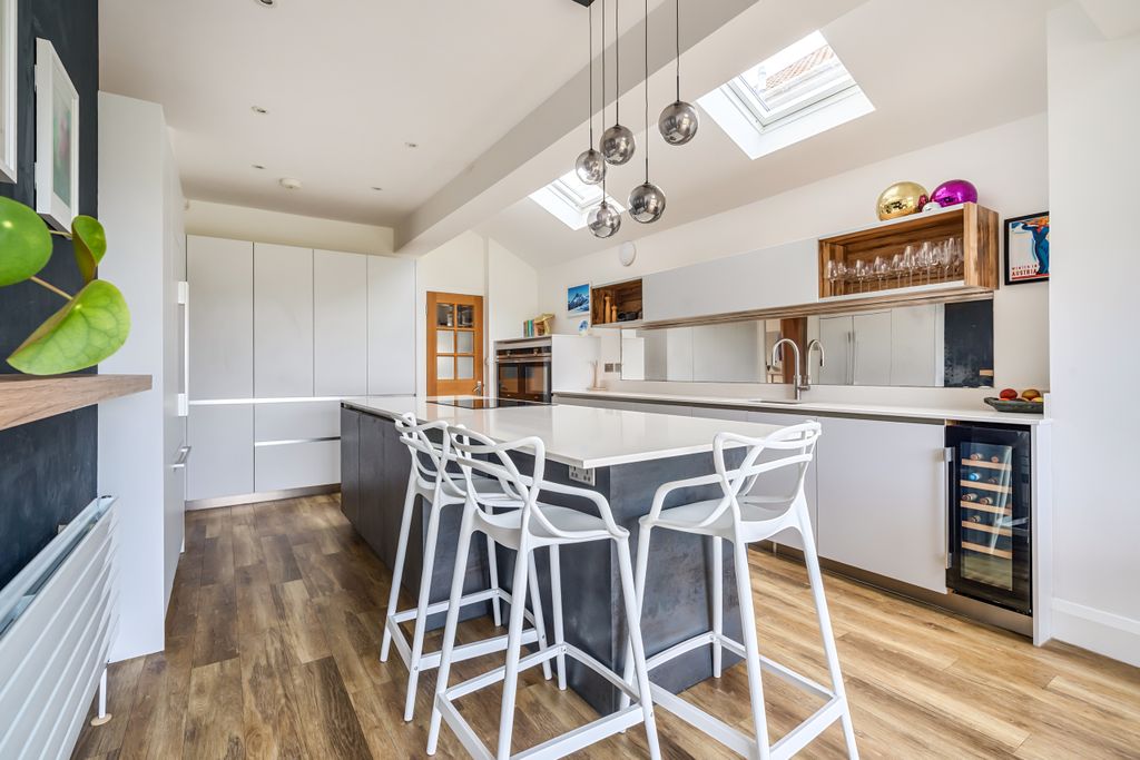 Property photo 3 of 22 Kitchen/Diner