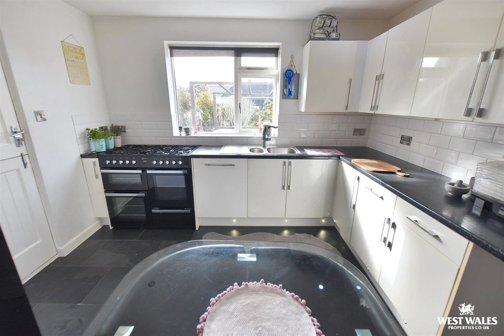 Additional image 8 of 3 bed detached house for saleButtermilk Close, Pembroke SA71