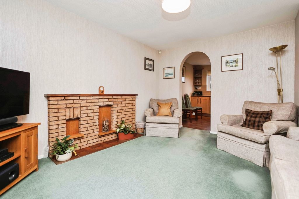 Property photo 2 of 15 Pbox-Img.Jpg