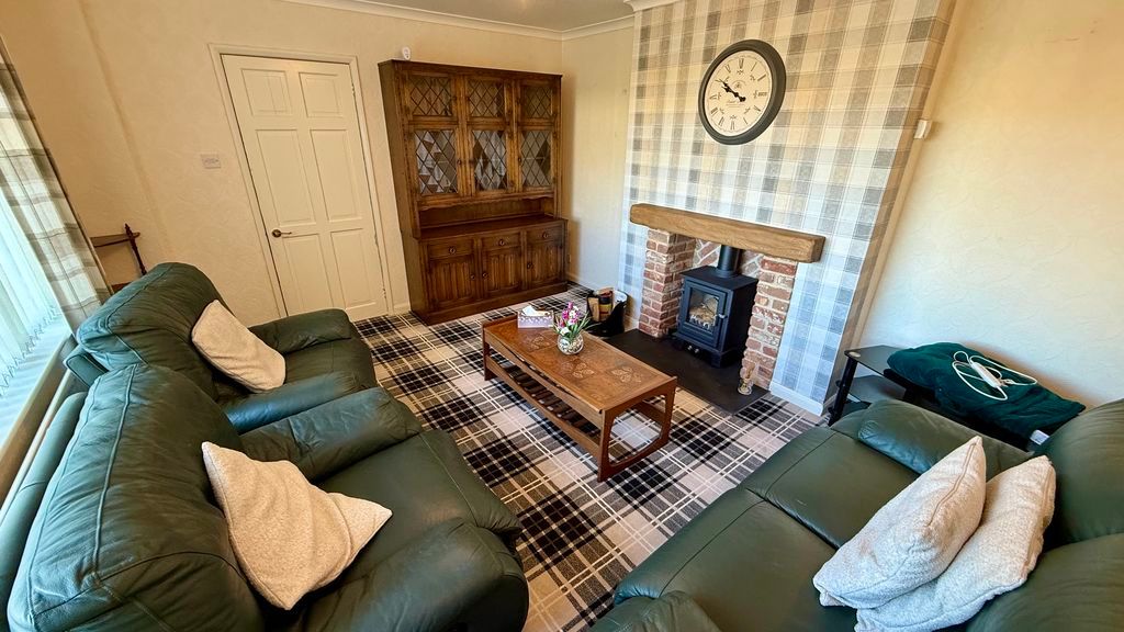 Property photo 2 of 11 Photo 9