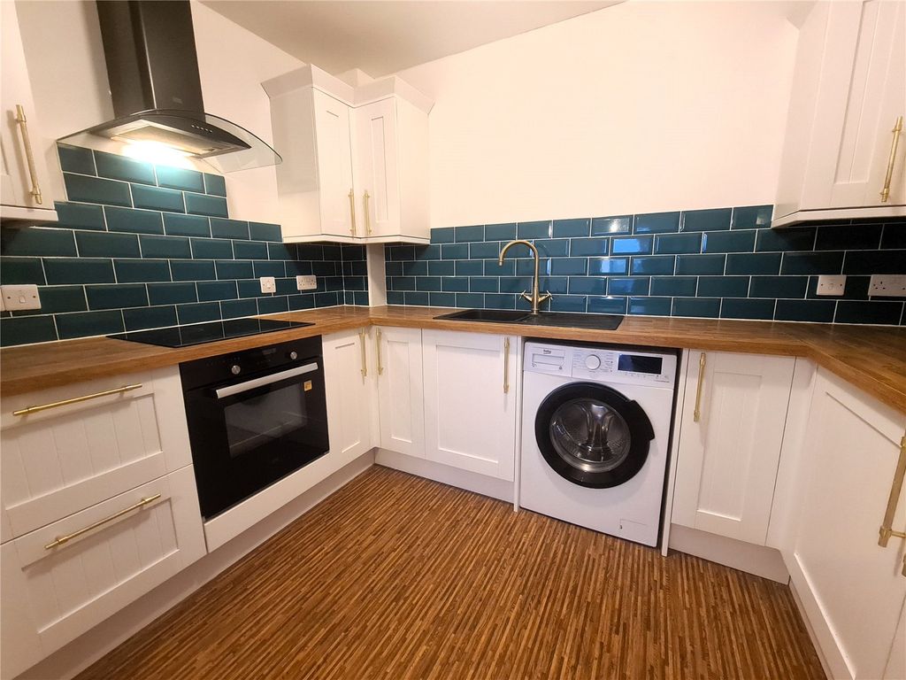 Property photo 2 of 10 Picture No. 07