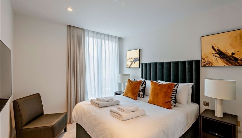 Property photo 2 of 18 198